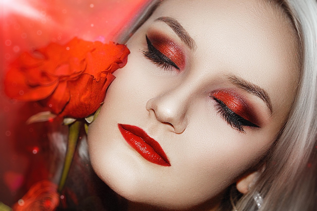 网站建设移动端与PC端：响应式设计与独立站点的选择对比